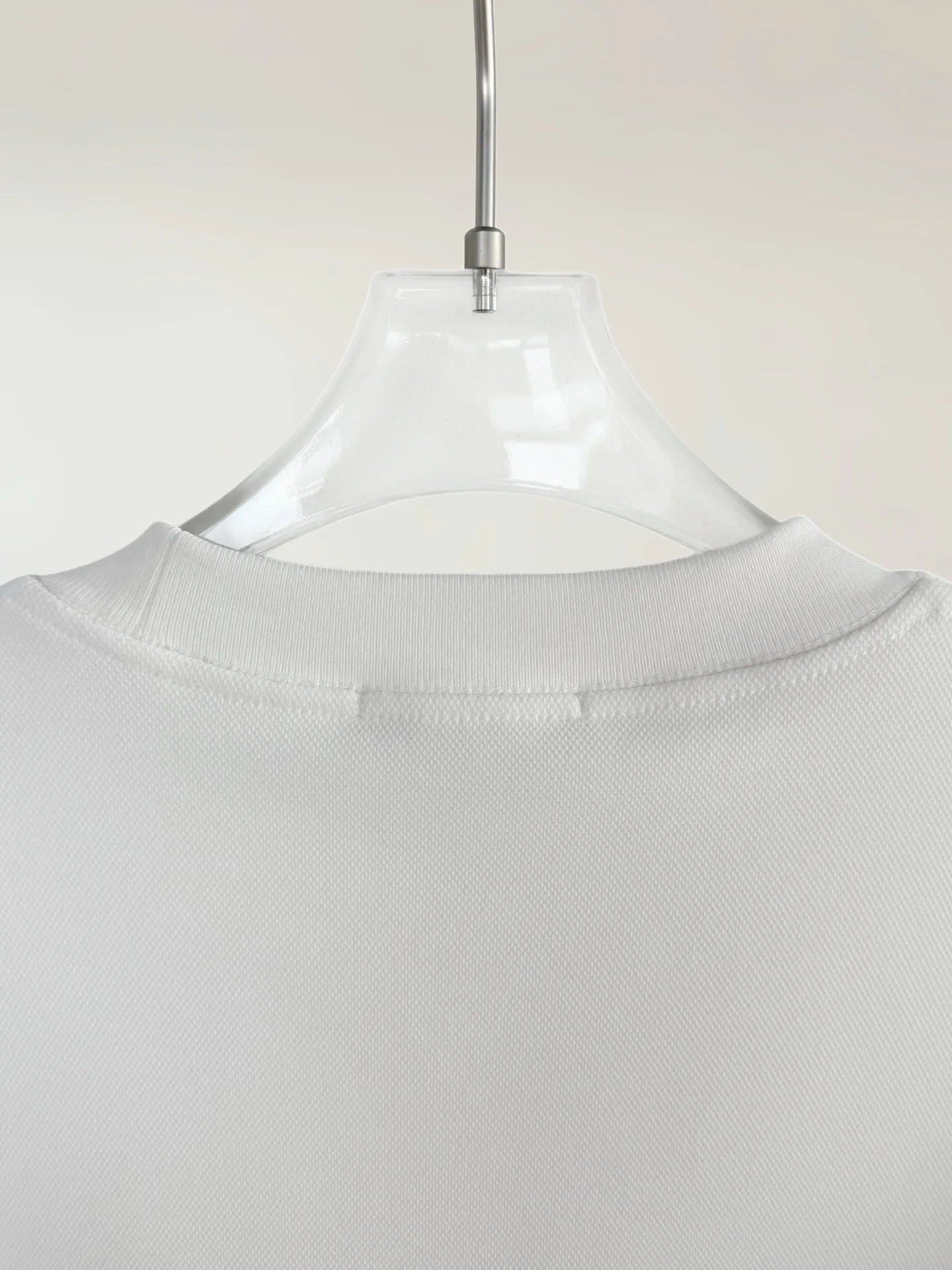 [ Quality］arc’teryx New Arrival T ， logo ， ， Same Style。 𝐂𝐎𝐋𝐎𝐔𝐑：White Black 𝐒𝐈𝐙𝐄：S-XL ： S： 55- 55- 69- 69 M： 57- 57- 71- 71 L： 59- 59- 73- 73 XL： 61- 61- 75- 75 S